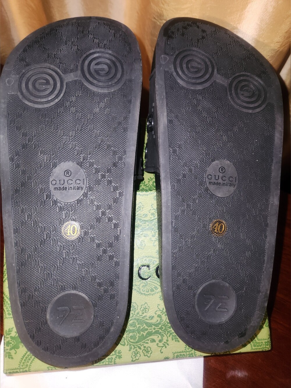 NWOB Gucci GG Embossed Rubber Pool Slide Sandals - Picture 4 of 9